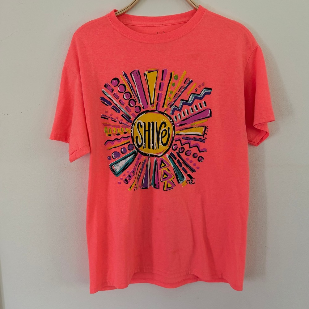 Texas True Threads Neon Pink Shine Graphic Sunburst Tee Shirt Womens Medium